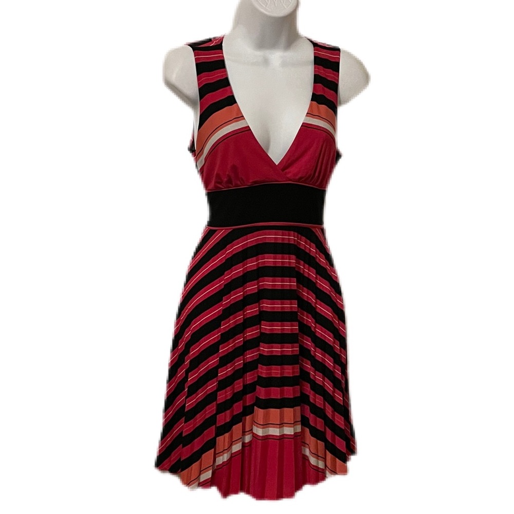 Speechless dress‎